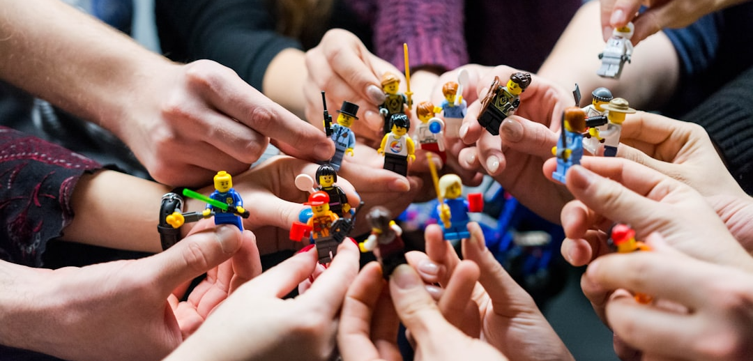 MANAGE ACCOUNTS STRATEGICALLY